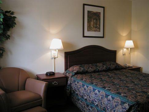 Intown Suites Extended Stay Select Atlanta Ga - Morrow Room photo